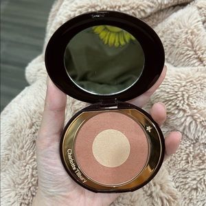 Charlotte Tilbury Pillow Talk Cheek to Chic Blush
